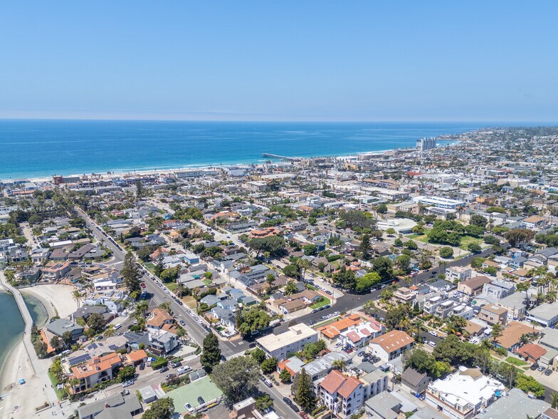 More Photos Of 1102 Pacific Beach Dr, San Diego Apartments For Sale