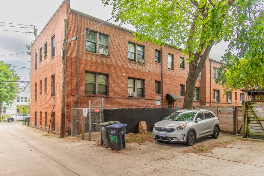 More Photos Of 5400 7th St NW, Washington Apartments For Sale