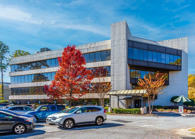 More Photos Of 5730 Glenridge Dr NE, Atlanta Medical For Lease