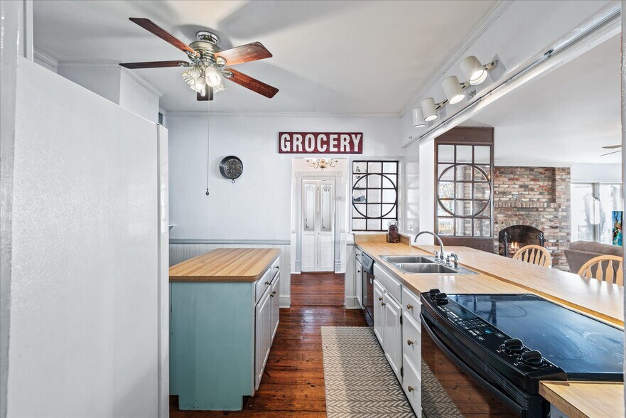 More Photos Of 115 E Broaddus Ave, Bowling Green Apartments For Sale