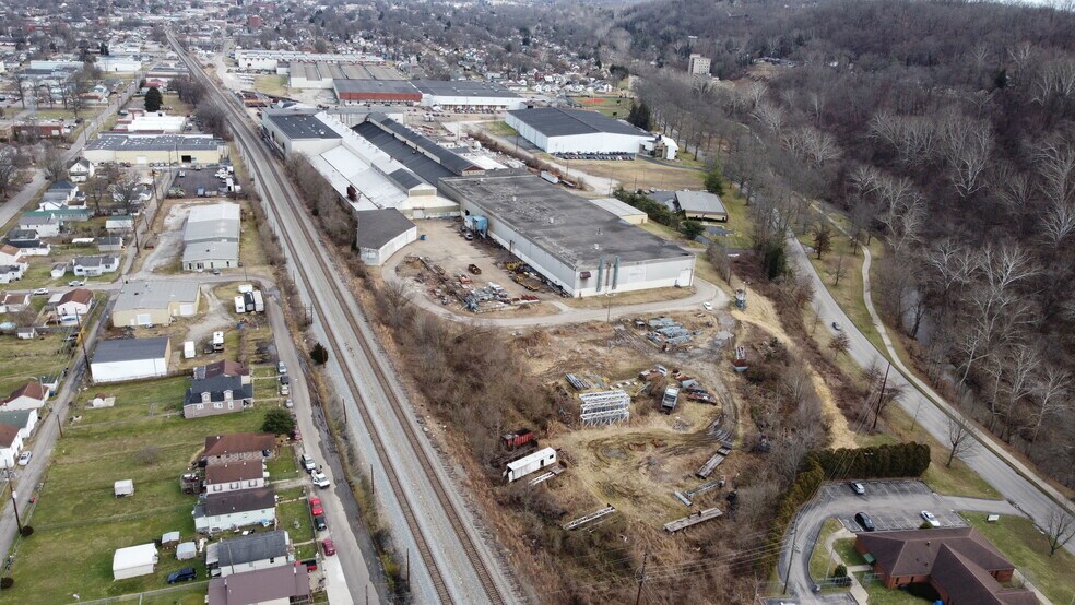 More Photos Of 900 W 9th Ave, Huntington Manufacturing For Sale