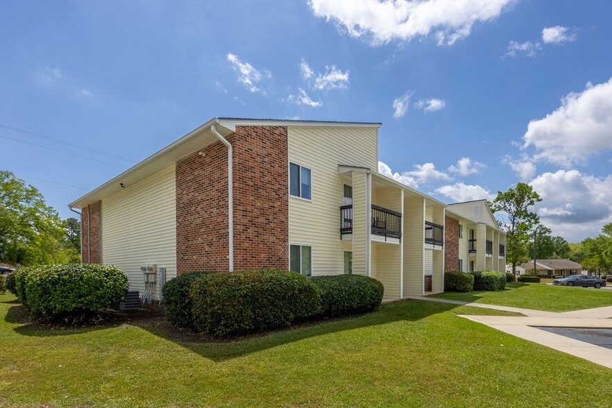 Primary Photo Of 200 Bentree Ln, Florence Apartments For Sale
