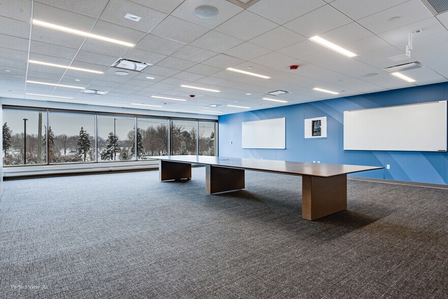 More Photos Of 2122 York Rd, Oak Brook Medical For Sale