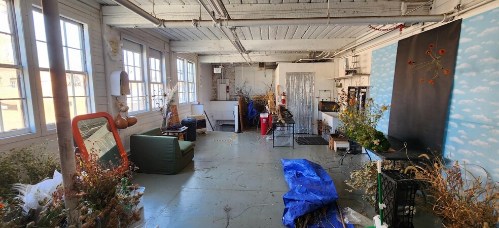 More Photos Of 5 Cross St, Meriden Warehouse For Sale