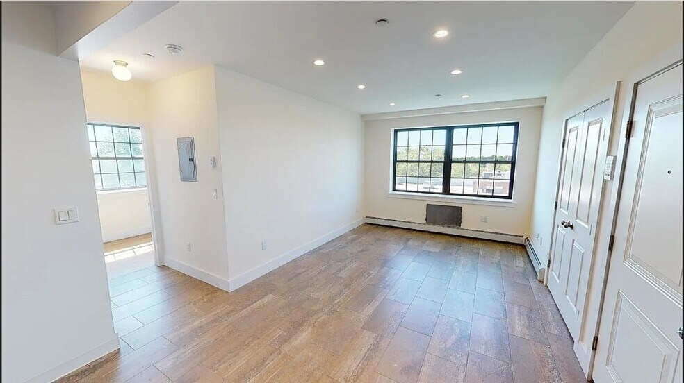 More Photos Of 16805 Depot Rd, Flushing Apartments For Sale
