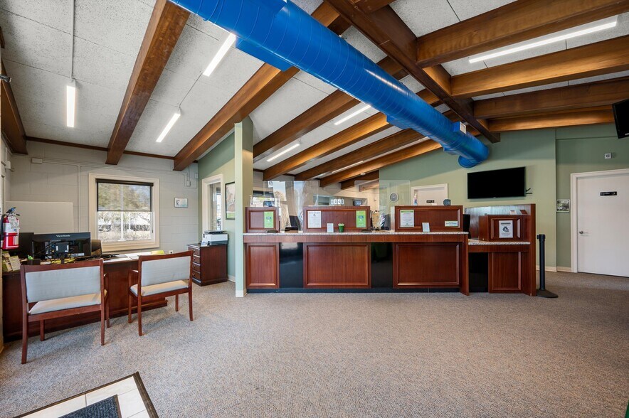 More Photos Of 3143 Valley Pike, Winchester Bank For Sale