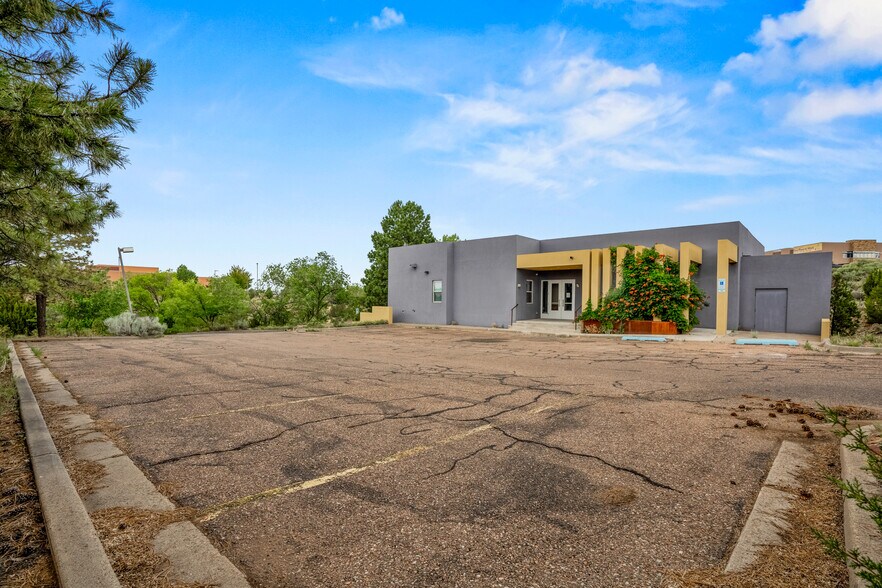 More Photos Of 450 St Michael's Dr, Santa Fe Office For Sale