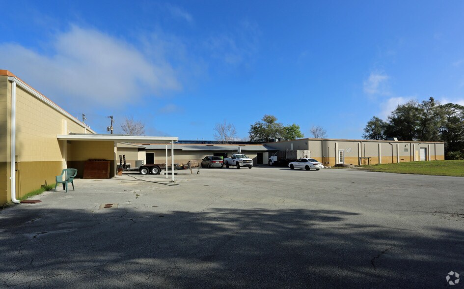 More Photos Of 177-185 Anchor Rd, Casselberry Warehouse For Lease