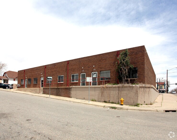 More Photos Of 1586-1596 S Acoma St, Denver Warehouse For Lease
