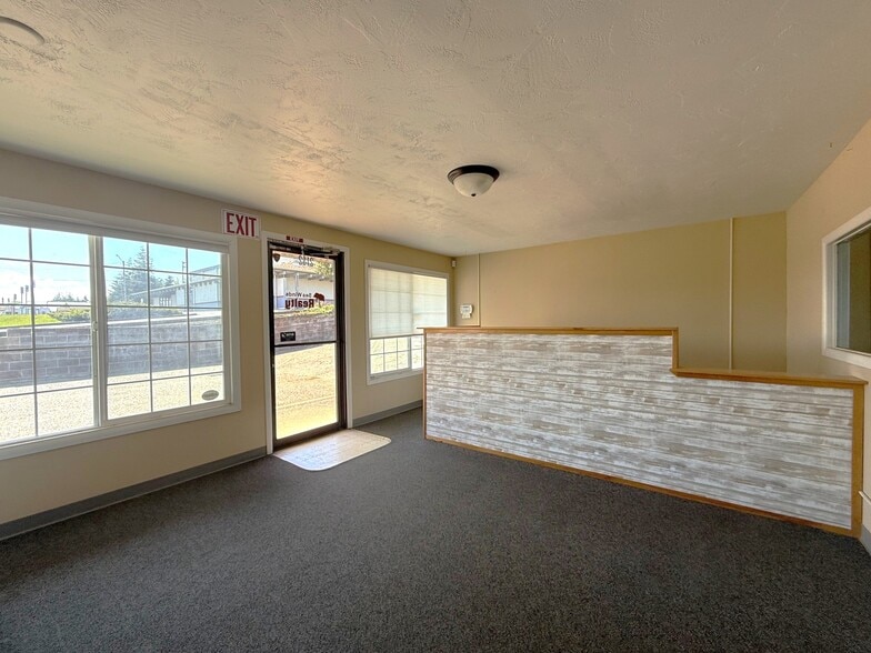 More Photos Of 2184 Broadway Ave, North Bend Office For Sale
