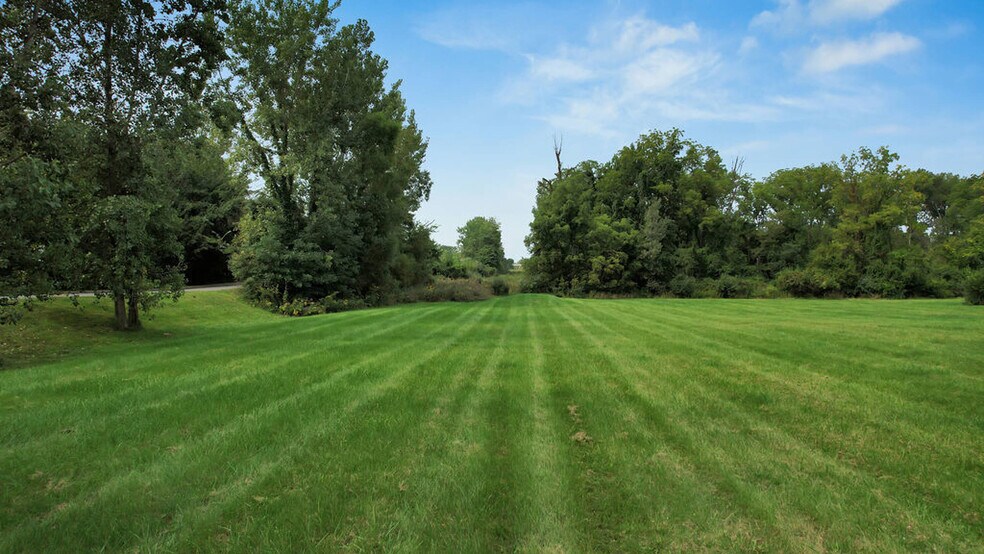 More Photos Of Dickinson Road, Porter Land For Sale
