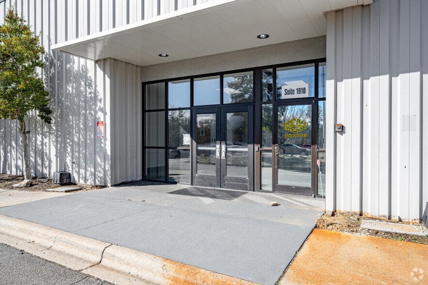 More Photos Of 108 Monticello Rd, Weaverville Light Distribution For Lease