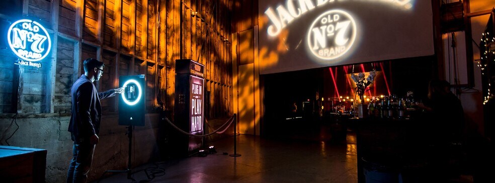 More Photos Of 1215 Bates Ave, Los Angeles Flex For Lease