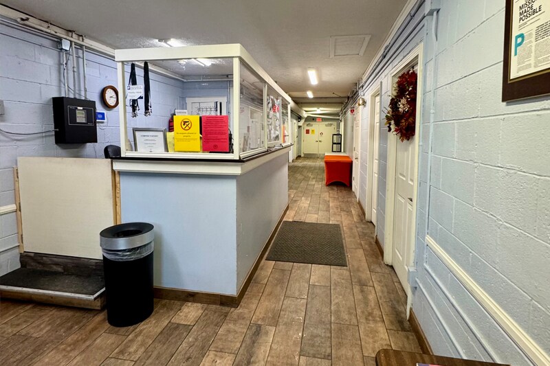 More Photos Of 444 Glen Arvin Ave, Lexington General Retail For Sale
