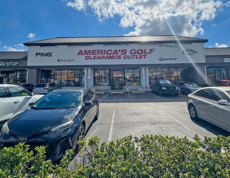 More Photos Of 5532-5580 International Dr, Orlando Storefront For Lease