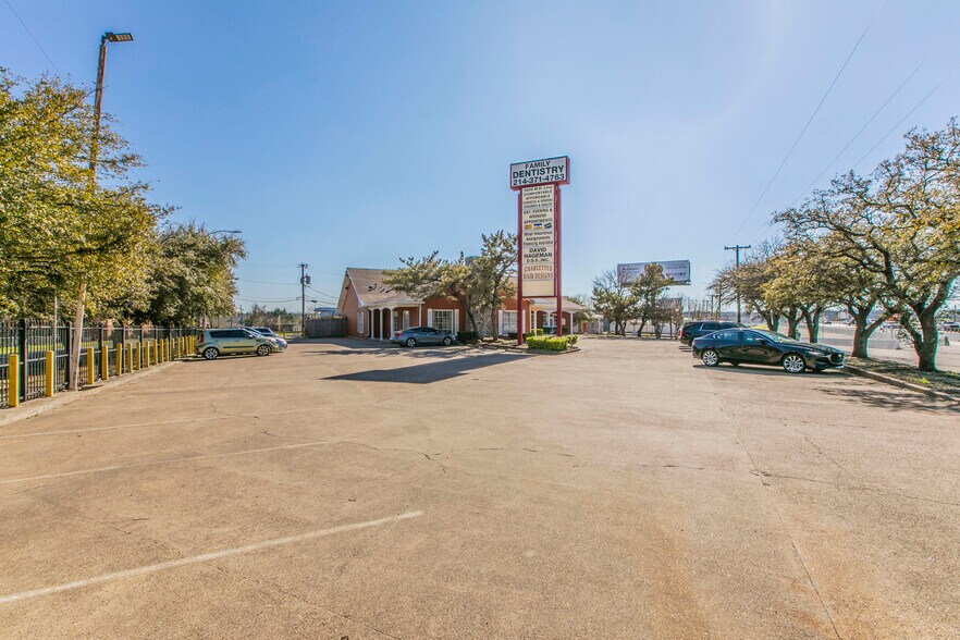 More Photos Of 3606 Marvin D Love Fwy, Dallas Medical For Lease