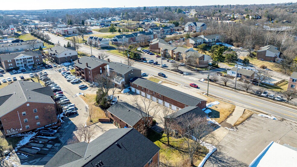 More Photos Of 2327 Anderson Rd, Crescent Springs Office For Lease
