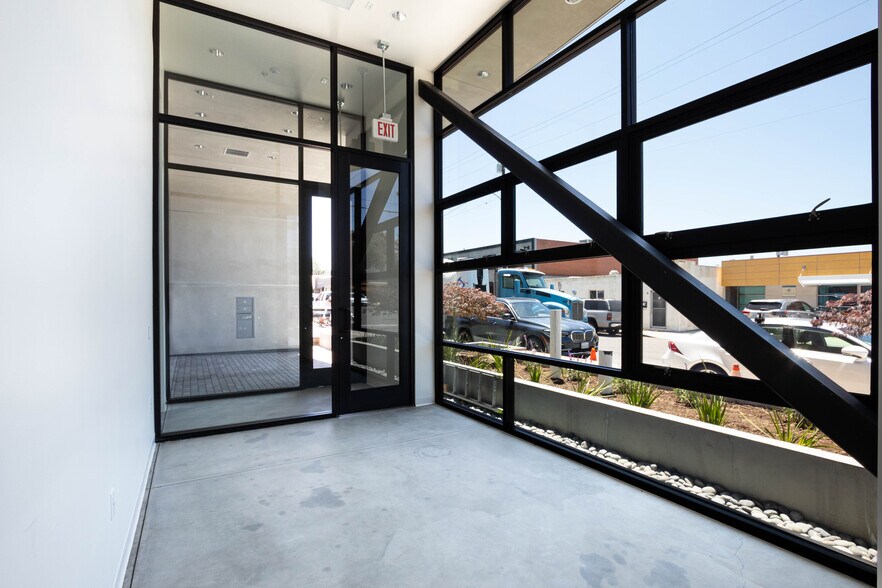 More Photos Of 140 Sheldon St, El Segundo Loft Creative Space For Lease