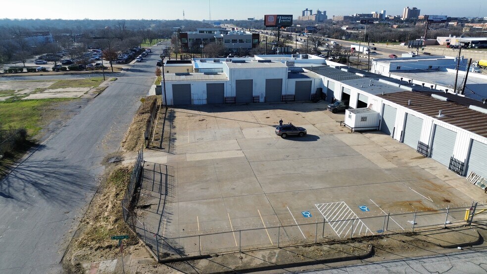 More Photos Of 700 Missouri Ave, Fort Worth Warehouse For Sale