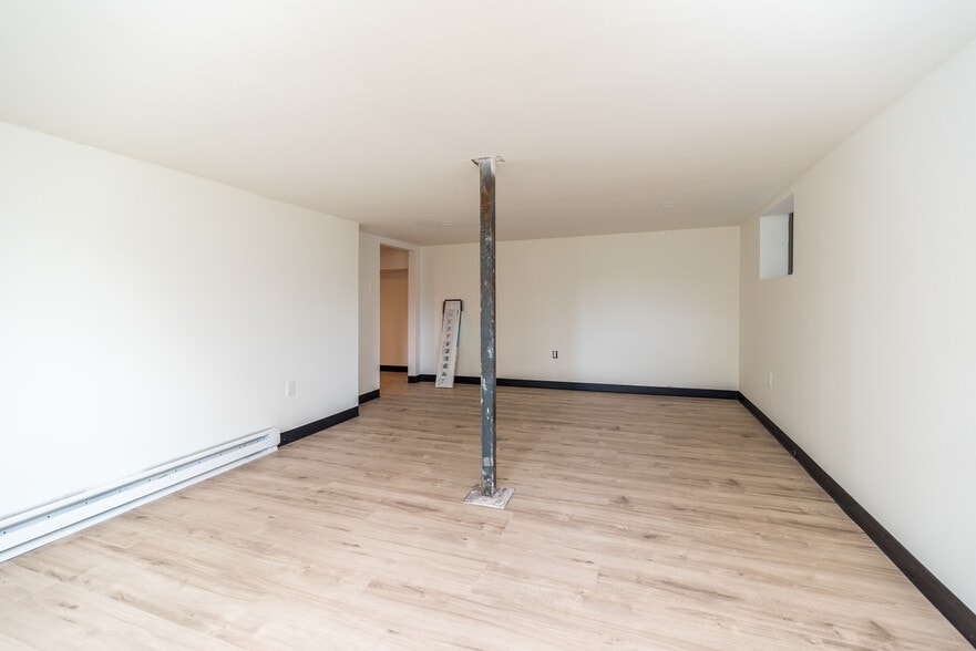 More Photos Of 4018 Durham Rd, Ottsville Storefront Retail Office For Sale