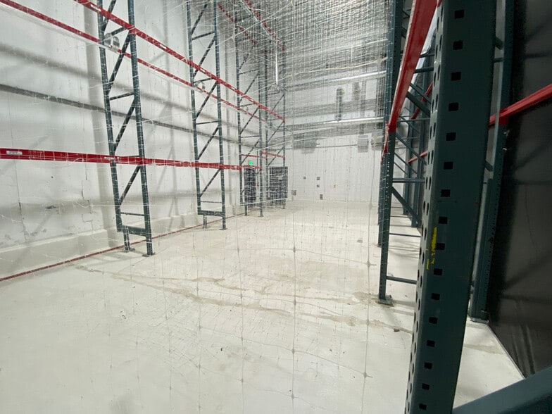 More Photos Of 20800 Spence Rd, Salinas Refrigeration Cold Storage For Sale