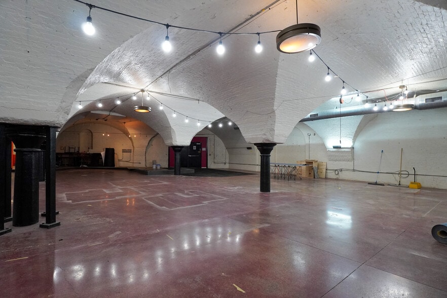 More Photos Of 1612-1616 Moore St, Cincinnati Manufacturing For Sale