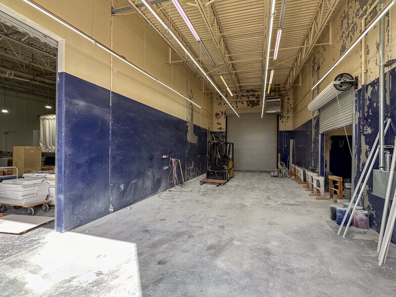 More Photos Of 8250 North Loop Dr, El Paso Warehouse For Lease