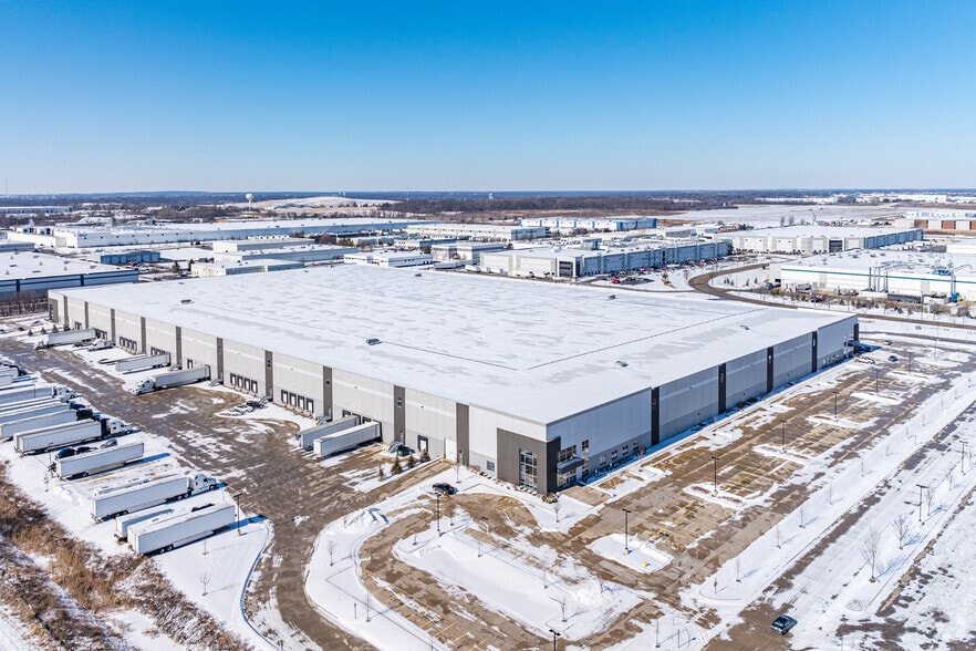 More Photos Of 2575 Enterprise Cir, West Chicago Distribution For Sale