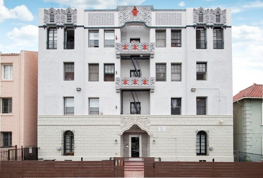 More Photos Of 250 S Kenmore Ave, Los Angeles Apartments For Sale