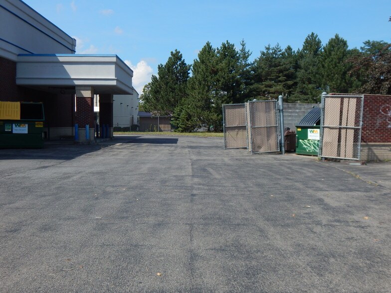 More Photos Of 1035 State St, Schenectady Freestanding For Sale