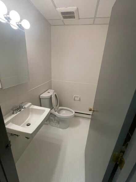 More Photos Of 101-111 Tosca Dr, Stoughton Unknown For Lease