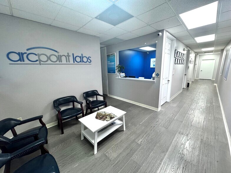 More Photos Of 11363 San Jose Blvd, Jacksonville Medical For Lease