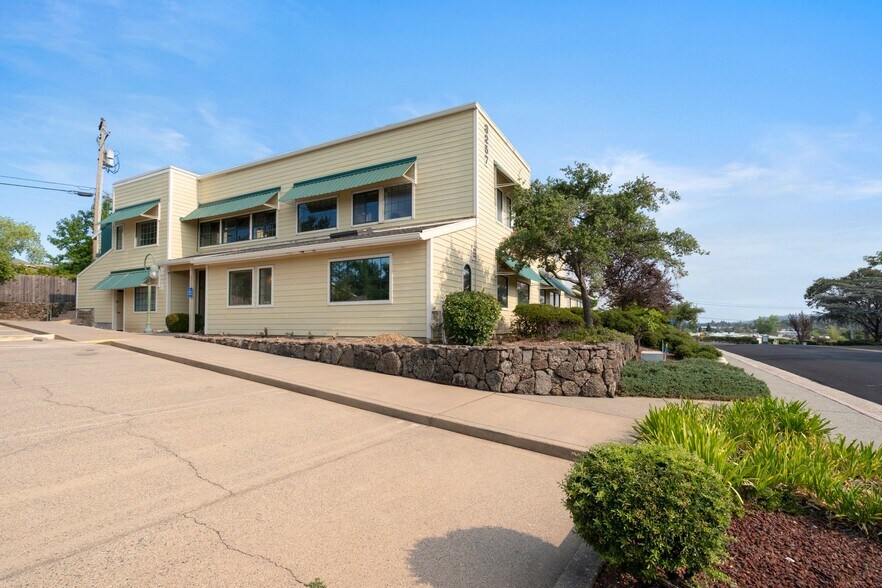 More Photos Of 3257 Professional Dr, Auburn Medical For Sale