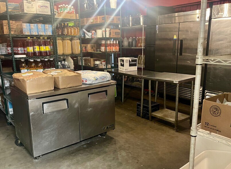 More Photos Of 4323 S Interstate 35, Austin Restaurant For Sale