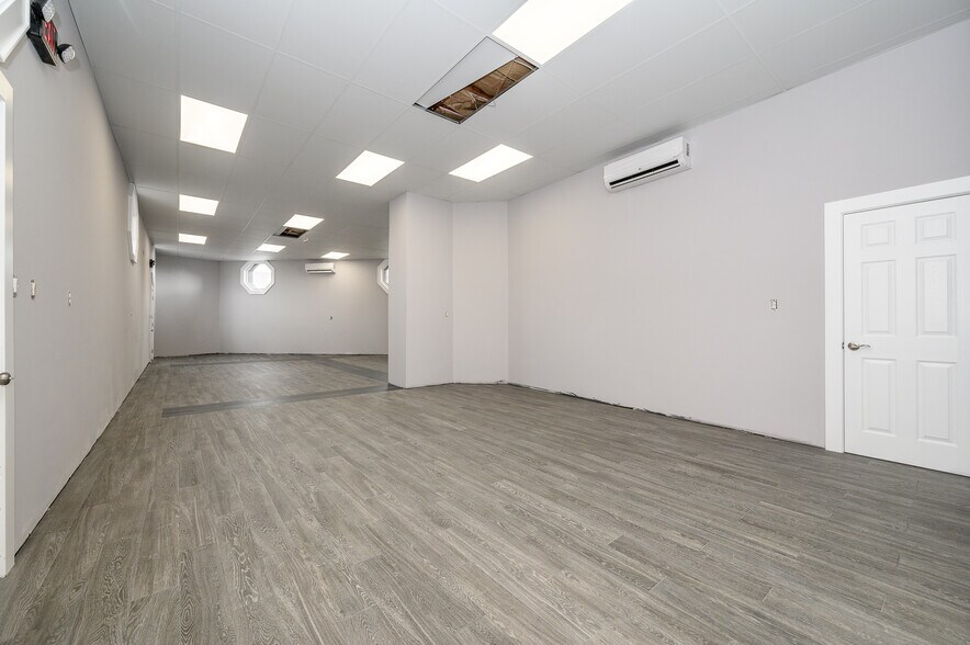 More Photos Of 305 N Stiles St, Linden Convenience Store For Lease