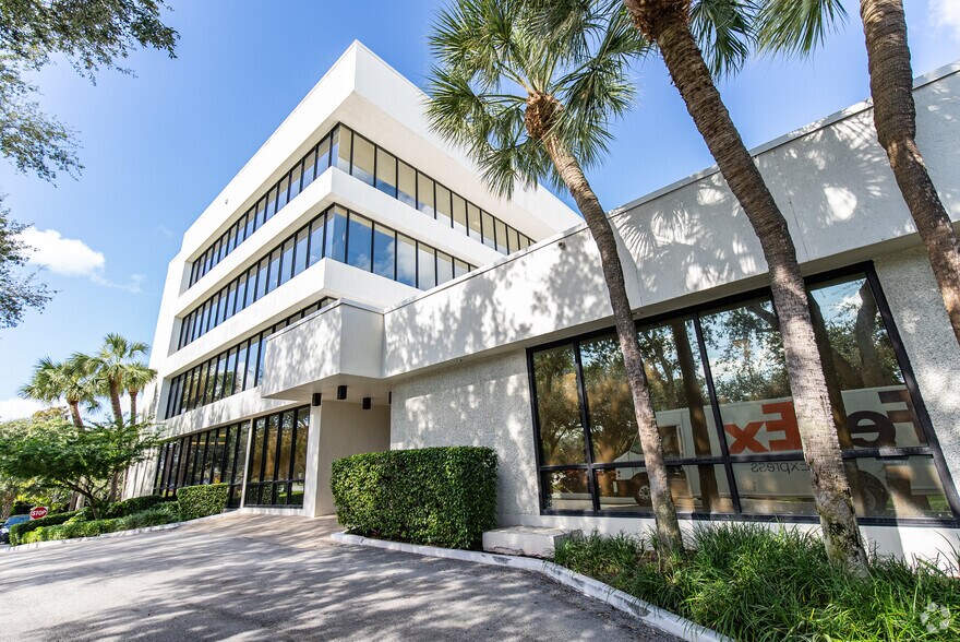 More Photos Of 1489-1499 W Palmetto Park Rd, Boca Raton Unknown For Lease