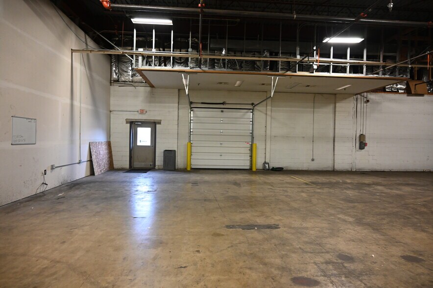 More Photos Of 2300 Claremont Ave, Ashland Storefront For Sale