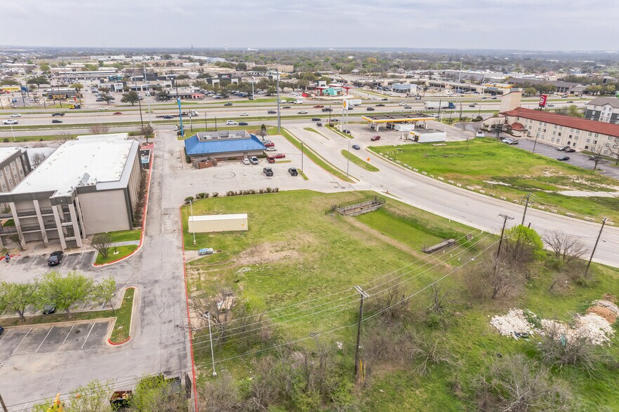 More Photos Of 350 Chisholm Pkwy, Round Rock Land For Sale