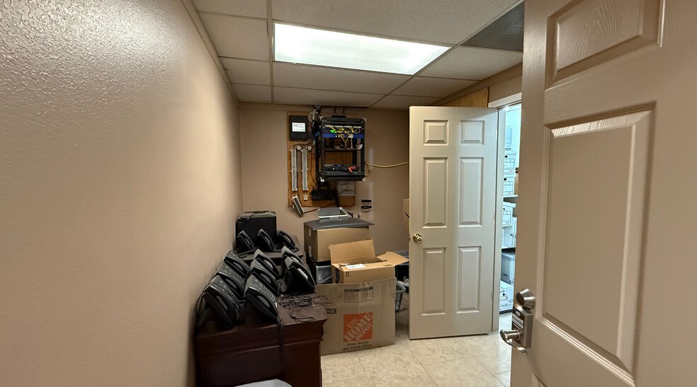 More Photos Of 14625 N Hollyhock Ave, Gardendale Warehouse For Sale
