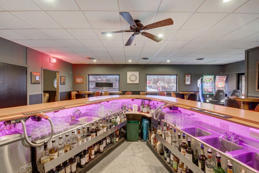 More Photos Of 617 E North St, Poynette Restaurant For Sale