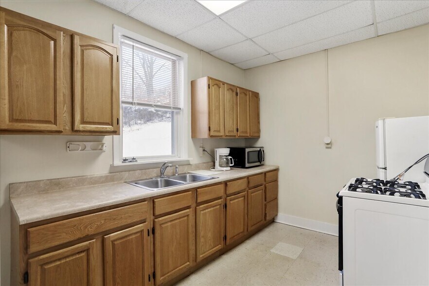 More Photos Of 315 Frederick St, Cumberland Multifamily For Sale