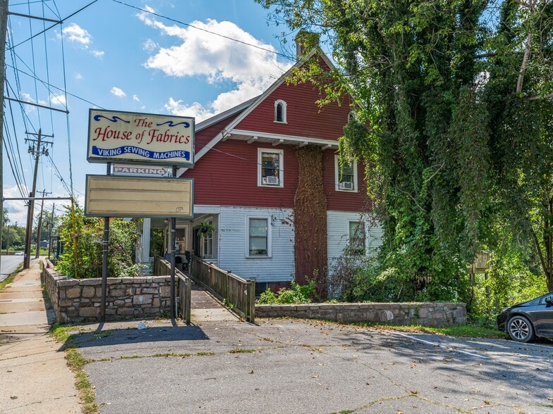 More Photos Of 210 Merrimon Ave, Asheville Land For Sale