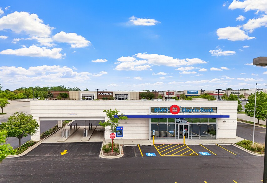 More Photos Of 2400 N Richmond Rd, Mchenry Freestanding For Sale