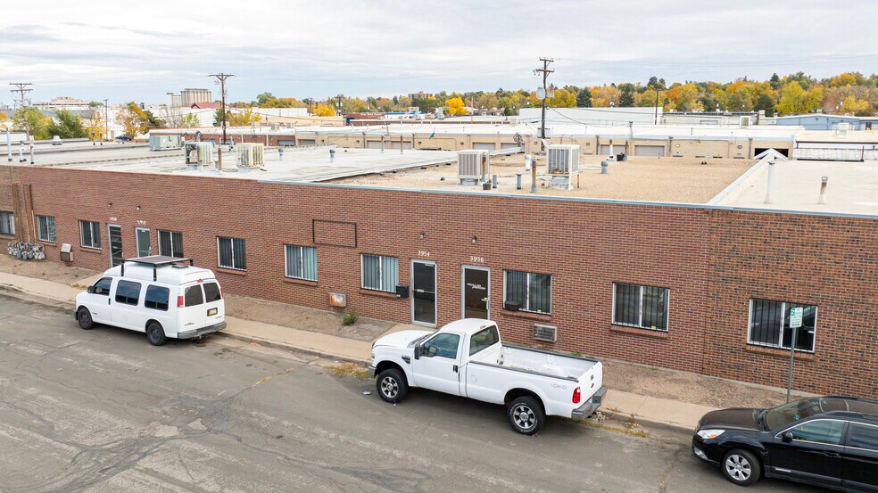 More Photos Of 3940-3966 S Mariposa St, Englewood Manufacturing For Lease