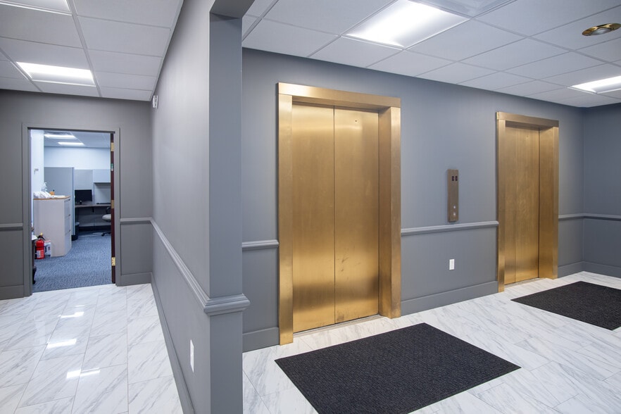 More Photos Of 265 Sunrise Hwy, Rockville Centre Office For Lease