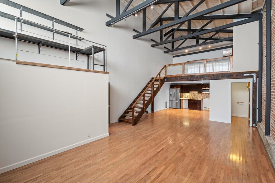 More Photos Of 865 Post St, San Francisco Storefront For Lease