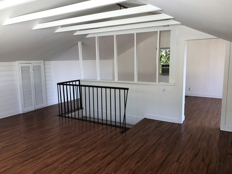 More Photos Of , Los Angeles Multifamily For Sale