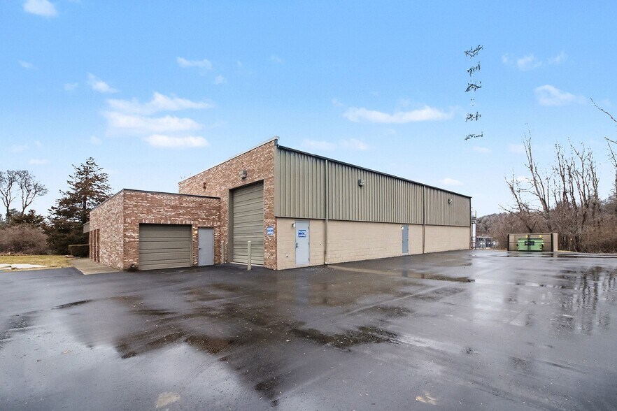 More Photos Of 1200 Holden Ave, Milford Warehouse For Sale