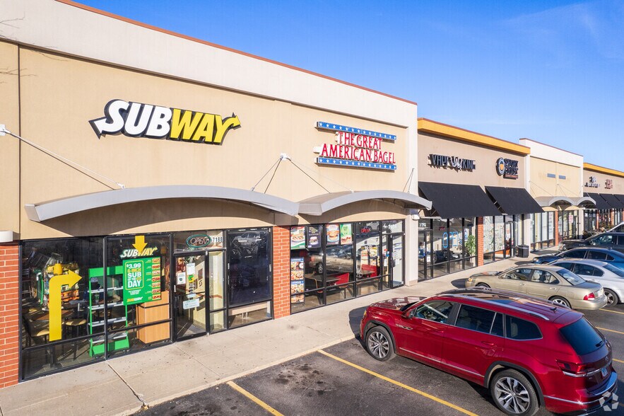 Primary Photo Of 7188 W Dempster St, Morton Grove Unknown For Lease