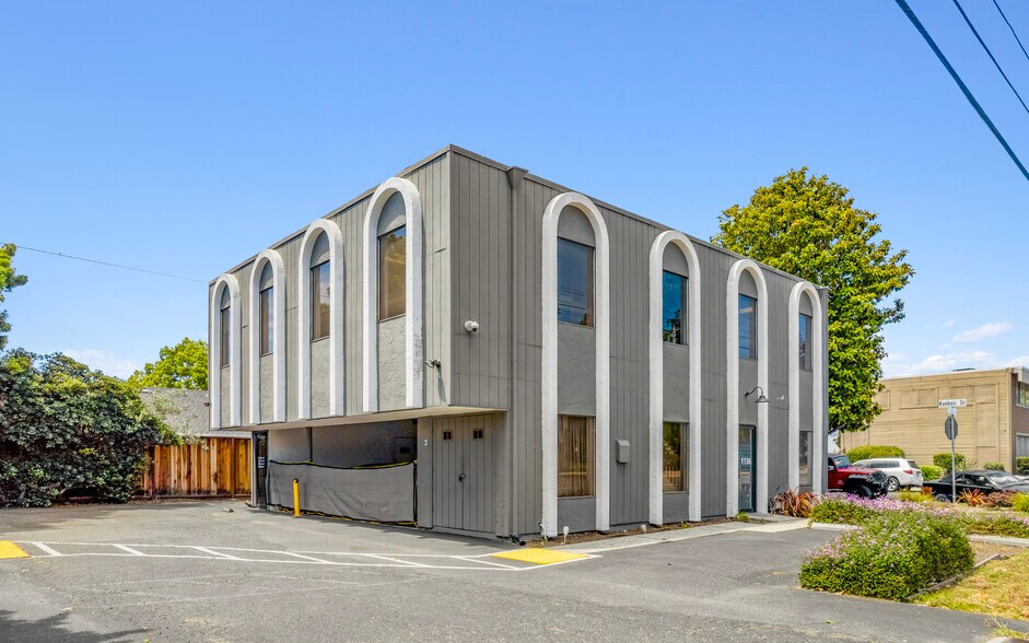 More Photos Of 1136 E Hamilton Ave, Campbell Loft Creative Space For Sale